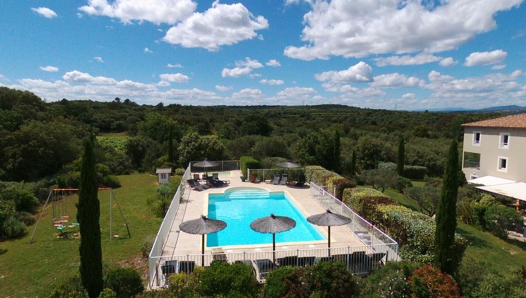 Hotel Restaurant Le Gardon - Pont Du Gard Collias Exterior photo